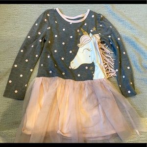 Cute unicorn dress size 5